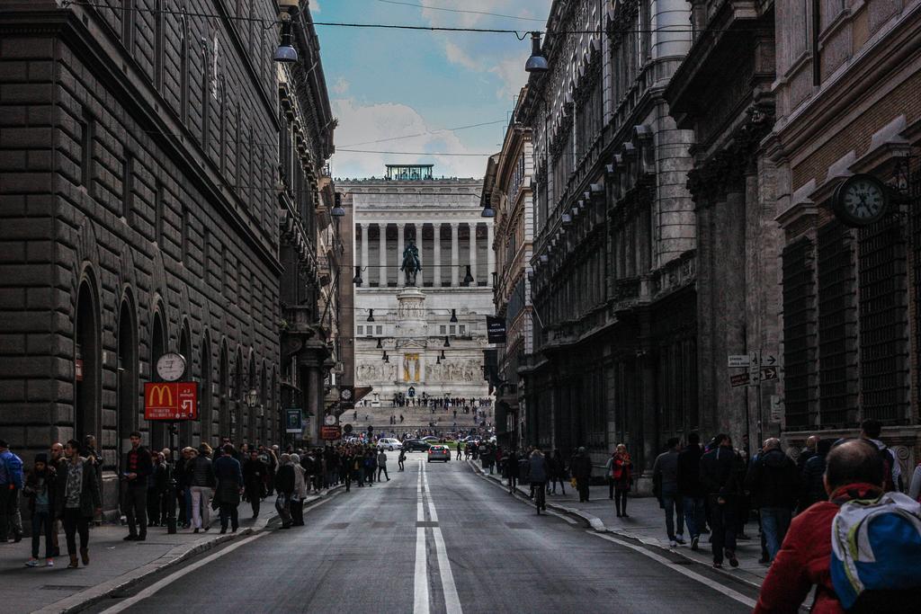 Appartement Dimora Storica Palazzo Marescalchi Belli à Rome Extérieur photo